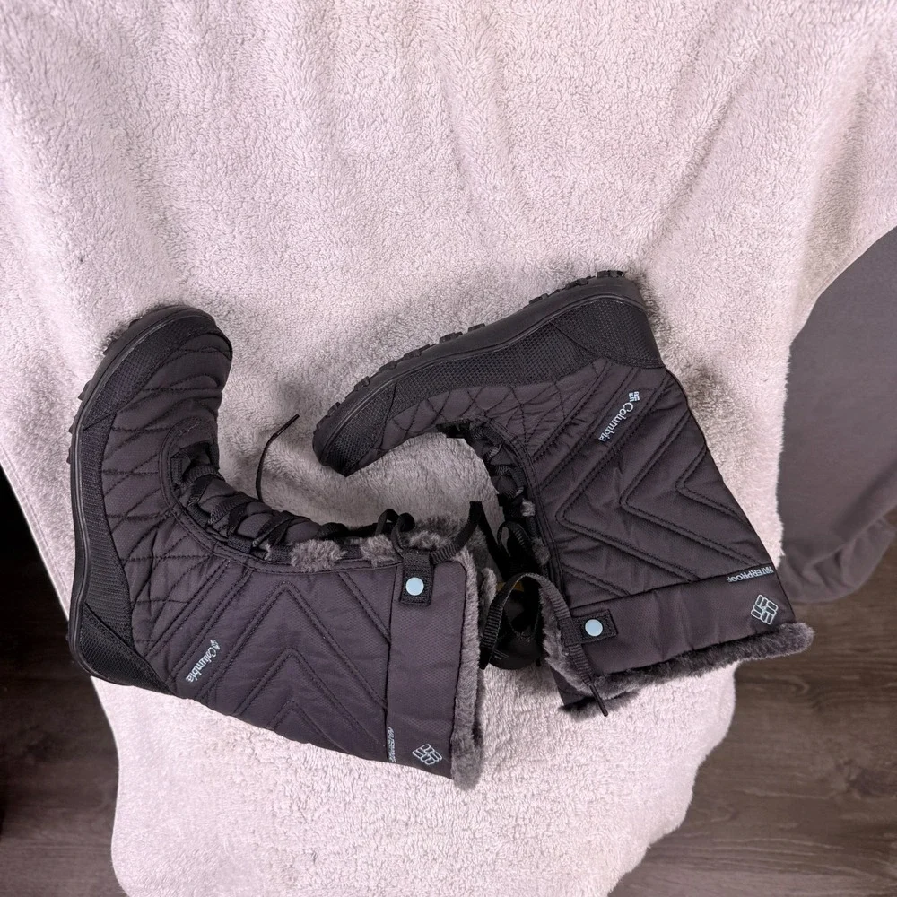 Columbia brand new